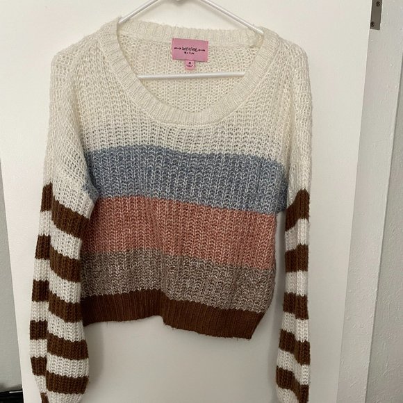 Crochet Sweater with stripes- Size Medium - Picture 3 of 4